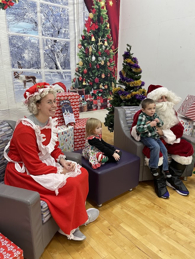 Winter Carnival, Parade, and More: Albion Gears Up for a Friday Filled with Holiday&nbsp;Cheer